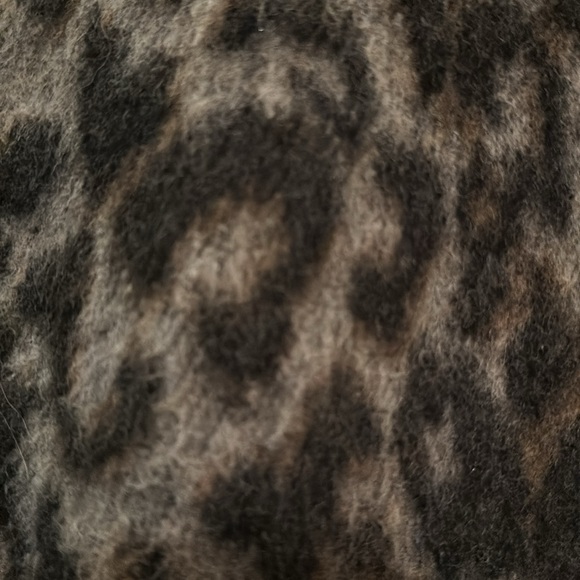 Banana Republic cropped wool bomber jacket. Size small - Picture 3 of 4